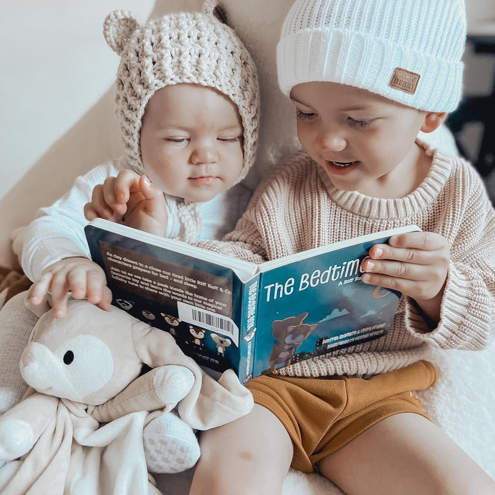 
                      
                        Bedtime Book - Clover The Bunny - Riff Raff Baby AU
                      
                    